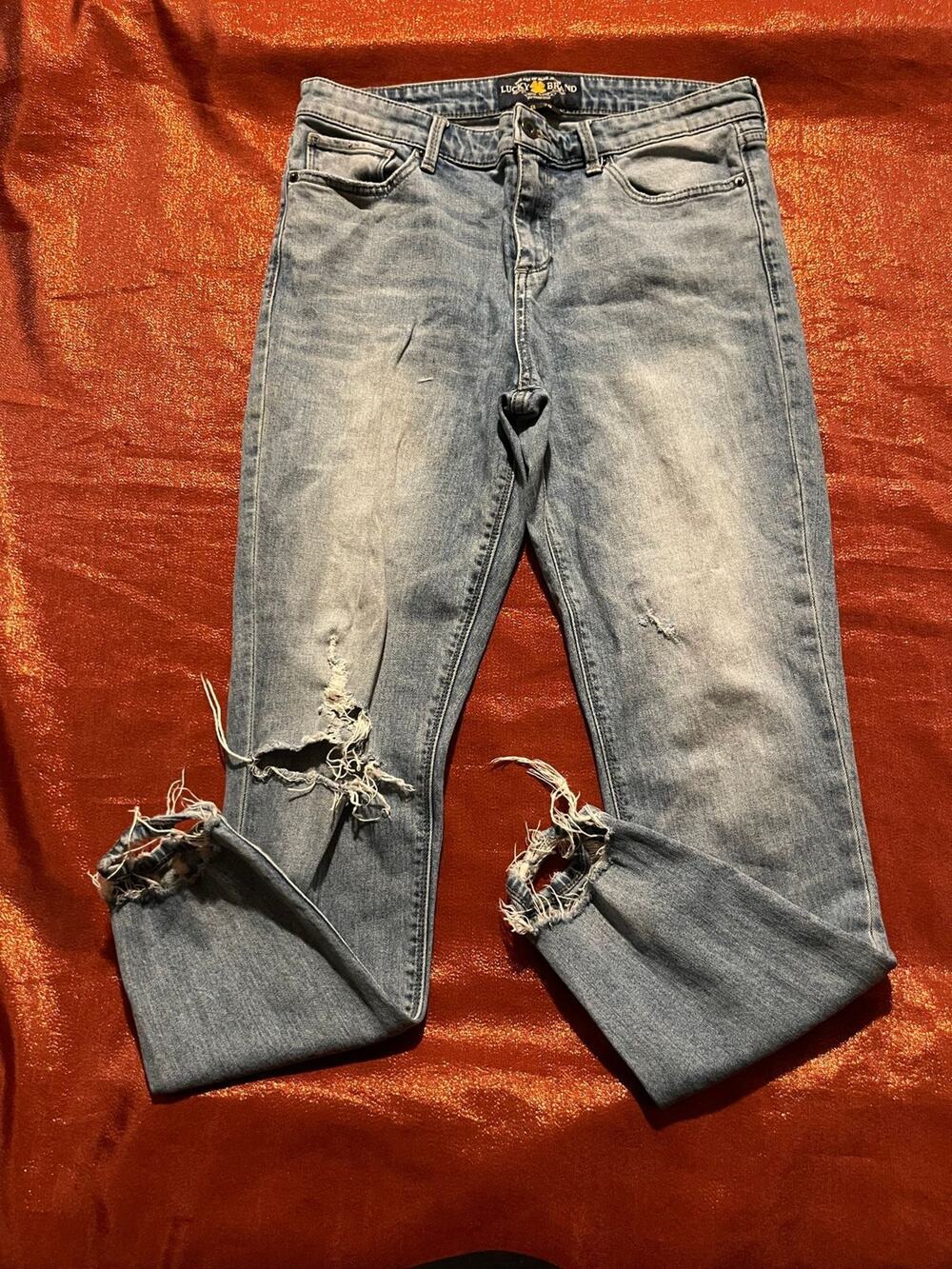 Lucky Brand Jeans Womens 8 Light Wash Distressed Ripped Knee Frayed Hem Straight
